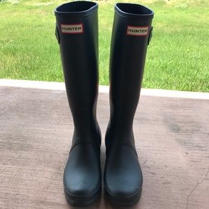 Hunter rain boots (great condition)